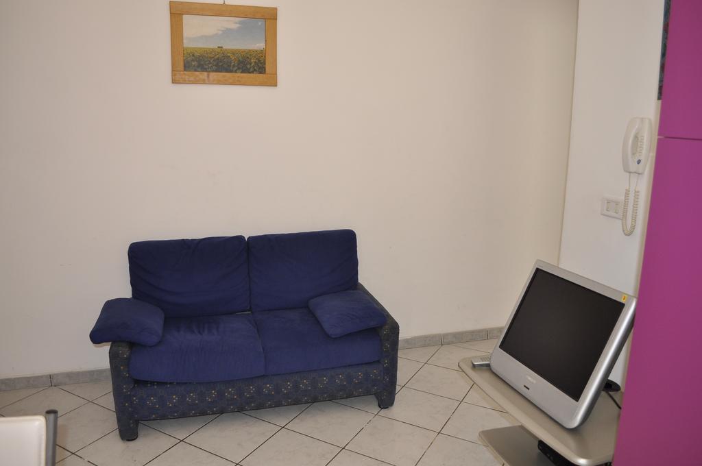 Casa Vacanza L'Aquilone Campi Salentina Exterior foto